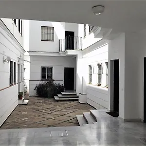 Luminoso Y Amplio En El Centro Histórico De Apartamento